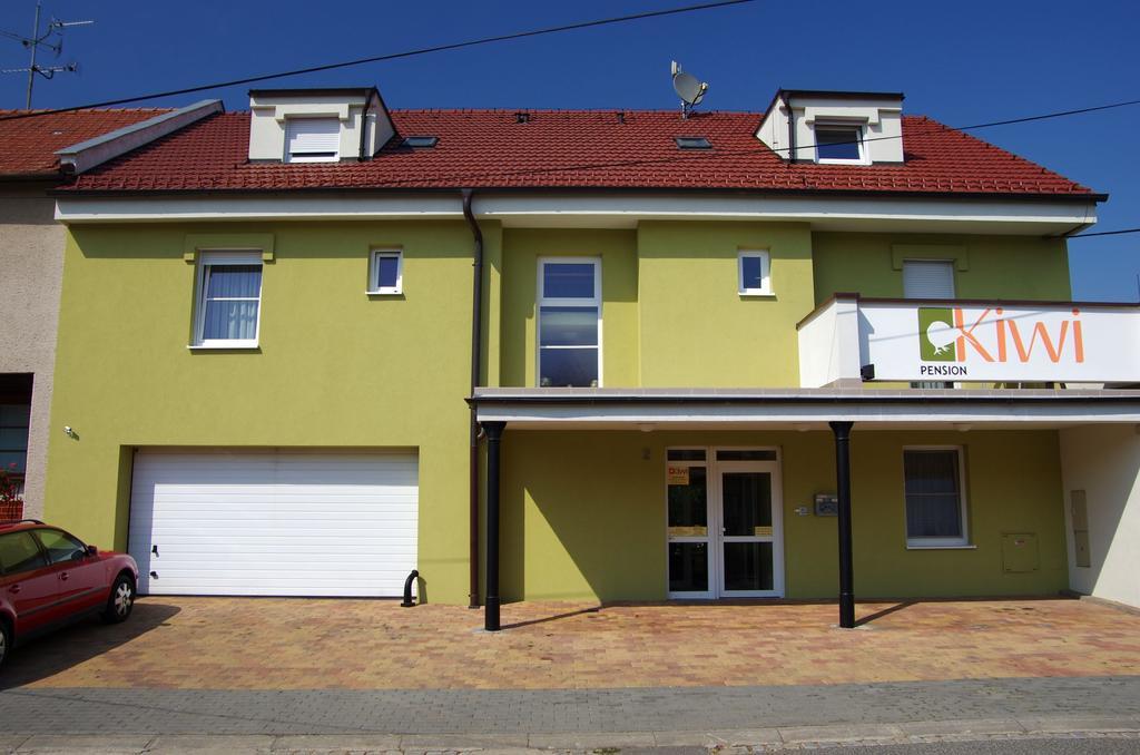 Pension Kiwi Mikulov Εξωτερικό φωτογραφία